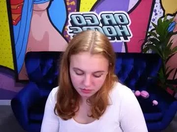 snowwhite_bella on Chaturbate