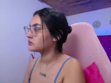 sofiaasexy19 on Chaturbate