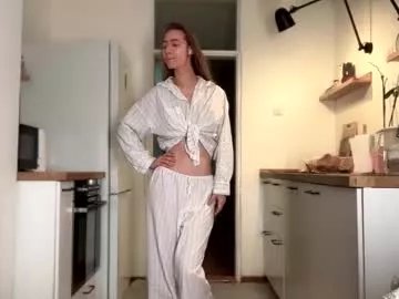 solar_bella on Chaturbate