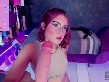 sommer_alexa on Chaturbate