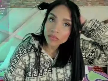 sophiaa_paris on Chaturbate