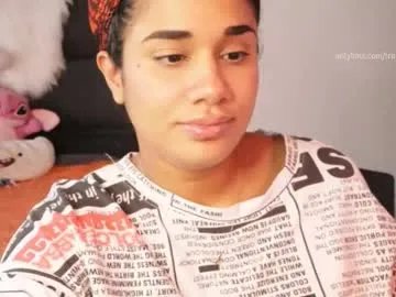 soytropicalfruit — SEXY BLOWJOB SLOW AND SPIT CLOSE UP EYES  [555 tokens left] #pregnant #latina #teen #flexibility #ebony