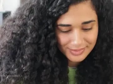 soytropicalfruit on Chaturbate