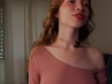 sunnivagaillard on Chaturbate