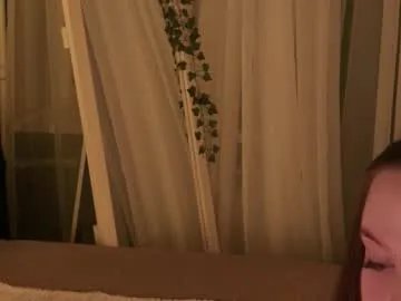 sunnyrisha on Chaturbate