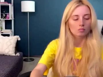 Freechat super_peach_stream on Chaturbate