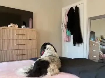 susannahxx — lush is in! buzzy monday ;) // GOAL: undies off! [1400 tokens left] #bush #cute #natural