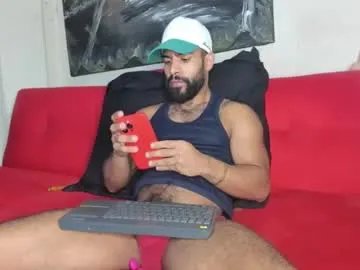 sweatyhairypig1 on Chaturbate