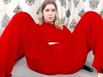 sweetdaiana23 on Chaturbate