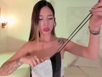 taralawrence on Chaturbate