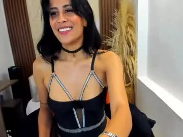 thais_kim on Chaturbate