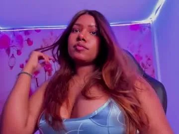 thais_waldrof on Chaturbate