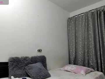 thechicanextdoor — Oil show in 10 - don't miss itTIP 25 = Give me a  if you love me  #ebony #squirt #latina  #anal  #pvt  [1111 tokens remaining]