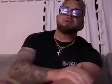 thiccbull12 on Chaturbate
