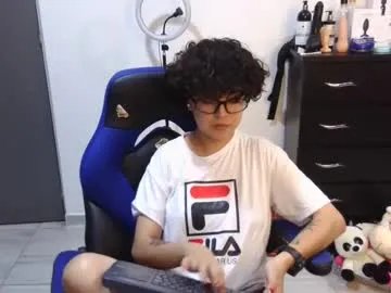 thomascooper_cams on Chaturbate