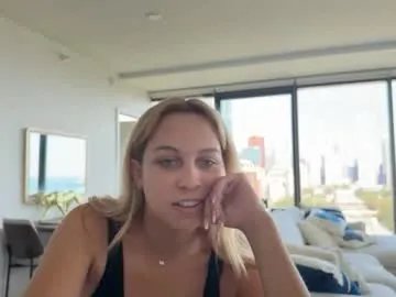 Freechat tiffstreatsxoxo on Chaturbate