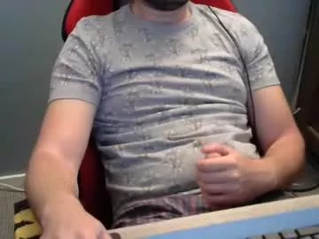 Freechat tomin3m on Chaturbate