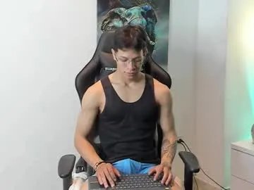 tony_petrov on Chaturbate