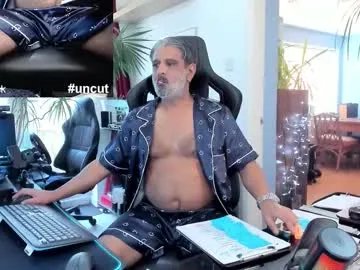 topalphaboss on Chaturbate