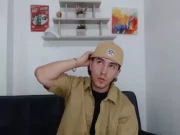 valentino2201 on Chaturbate