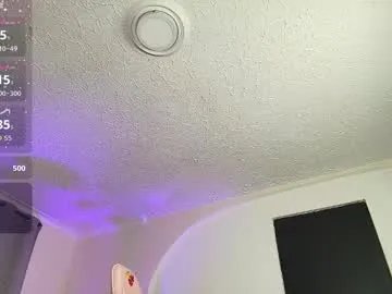 valery_yepes_ on Chaturbate