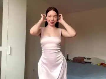 verenawiddop — GOAL: Close eyes contant with u ^^ [19 tokens remaining] Im Vikki :3 Lets start here with me   #teen #18 #skinny #bigass #shy