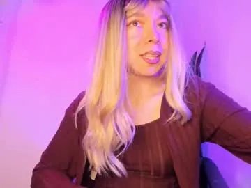 victoria_qq on Chaturbate