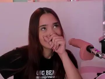 violeth_hill on Chaturbate