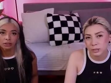 violettgrey_ on Chaturbate