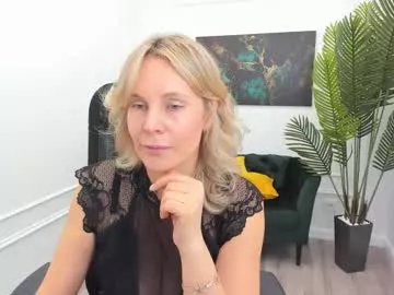 vivianlirei on Chaturbate