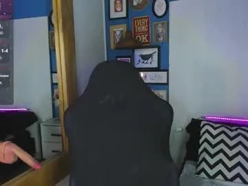 vladhellsing4 on Chaturbate