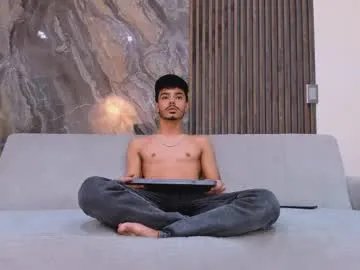 web_gammer_ on Chaturbate