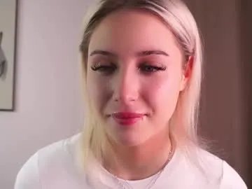 wymonelly — GOAL: Air kiss! Hello everyone, my name is Lily, it's my THIRD DAY here! I'm #new here!  #teen #bigboobs #18 #blonde [0 tokens remaining]