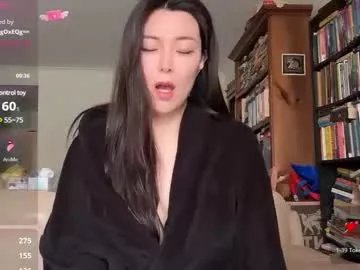 xi_ethel on Chaturbate