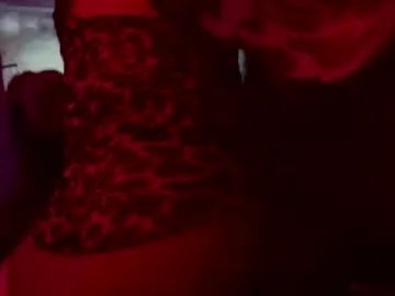 yelladaniella on Chaturbate