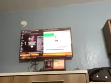 yelladaniella on Chaturbate