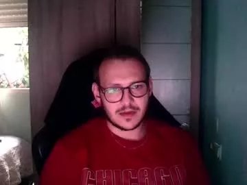 younromki on Chaturbate