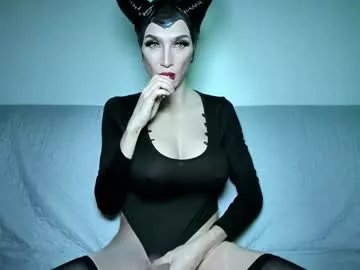 Freechat zarinastoun20 on Chaturbate