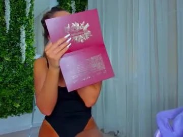 zinasquirts on Chaturbate