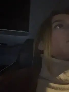 -AngelAri- on StripChat