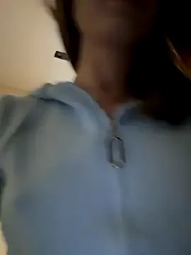 -AngelAri- on StripChat