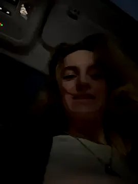 -AngelAri- on StripChat