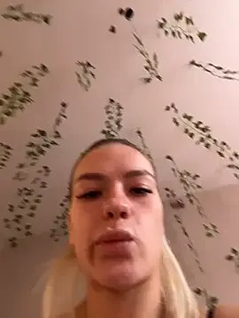 -Sexy_Barbie- on StripChat