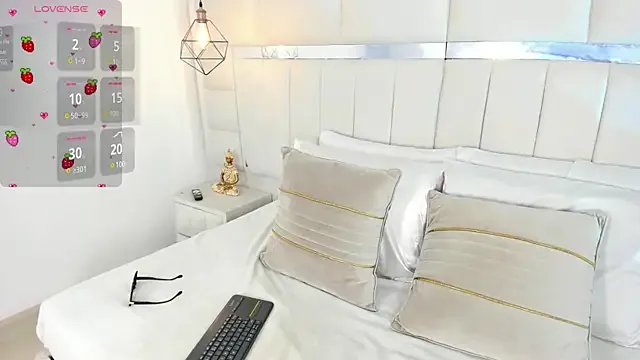 1m_dalhia on StripChat