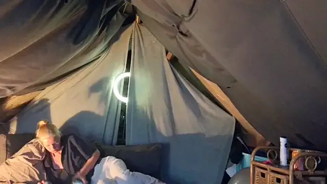 Freechat 38koppel1985 on StripChat