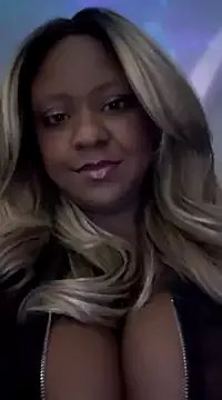 6lue6a6y69 on StripChat