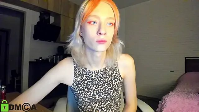 _Alice_Kitty on StripChat