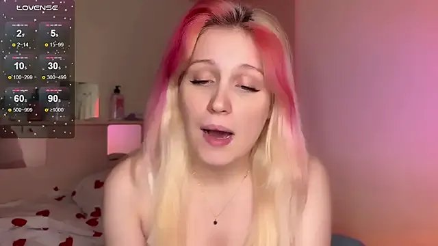 _Annabel_Myr_ on StripChat