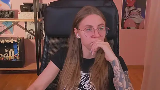 _AnnaStark_ on StripChat