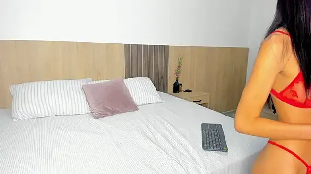 _Ashly_77 on StripChat